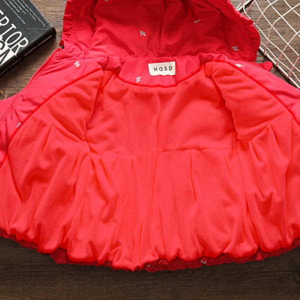 Jauna modeļa bērnu jaka meitenēm ar kapuci un izšuvumu