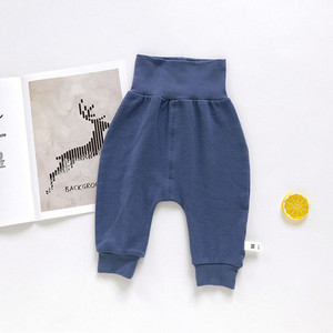 Αθλητικό βρεφικό παντελόνι με λάστιχο στα πόδια