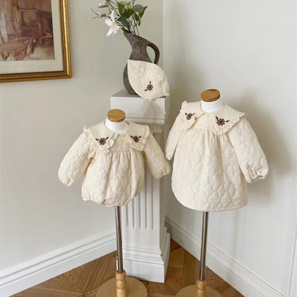 Kislány szett hímzéssel