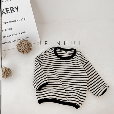 Бебешки гащеризон и блуза с апликация за момчета