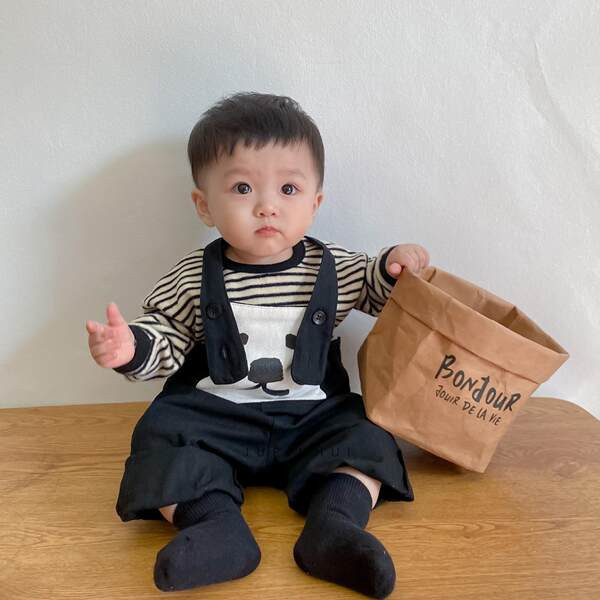 Бебешки гащеризон и блуза с апликация за момчета 