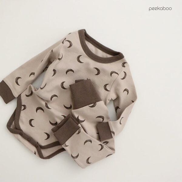 Bērnu komplekts no divām daļām - bodijs un bikses