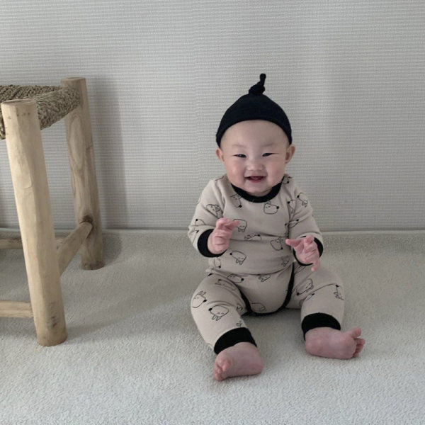 Trīsdaļīgs mazuļu komplekts meitenēm un zēniem