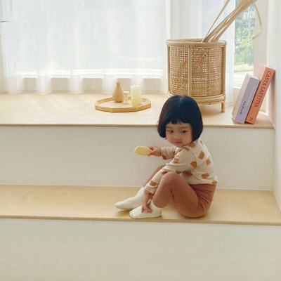 Dječji dvodijelni set hlača i bluze s printom medvjeda