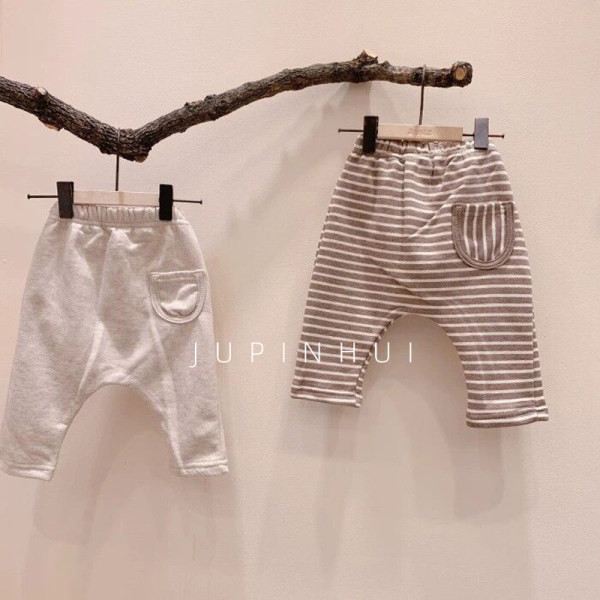 Divu daļu blūzes un biksīšu komplekts mazulim ar kabatu