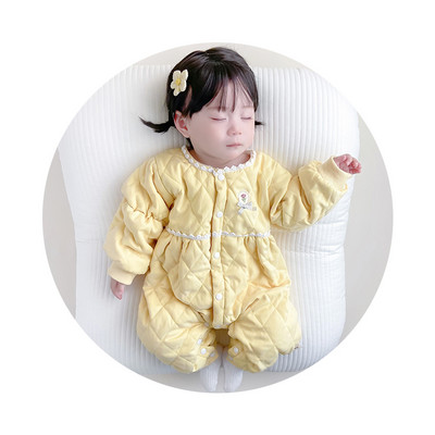 Mazuļa romeru aizdare ar pogām