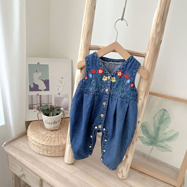 Zimski dječji kombinezon s bluzom i printom