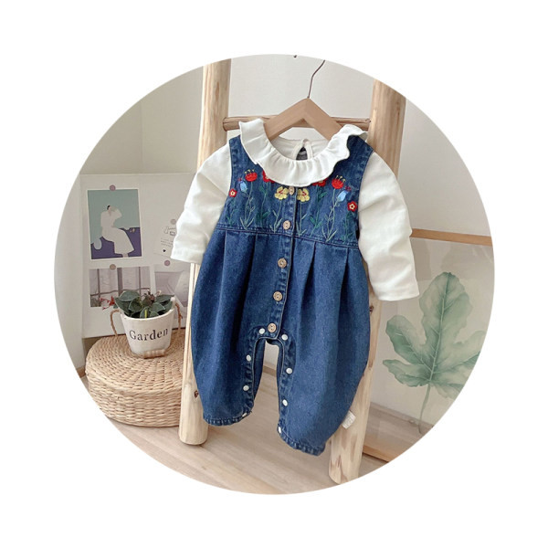 Zimski dječji kombinezon s bluzom i printom