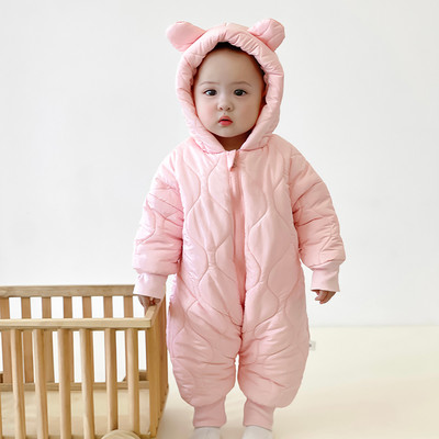 Cipzárral és kapucnival ellátott babanadrág