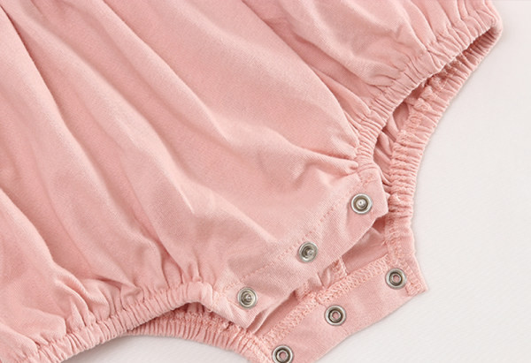 Formāls bērnu bodijs ar garām piedurknēm un tillu ar ziedu motīvu