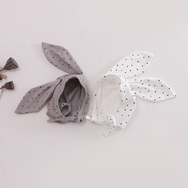 Βρεφικό κορμάκι με κουκούλα και γραβάτες