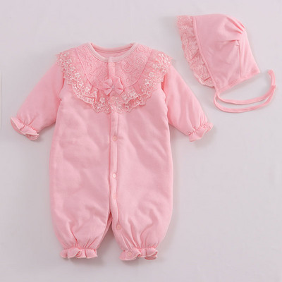 Bērnu kombinezons ar cirtām