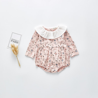 Virágos motívumokkal díszített babanadrág lányoknak