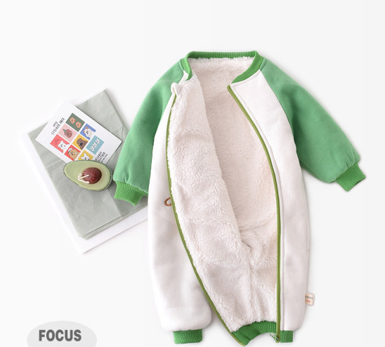 Baba gyapjú fodrász mintával