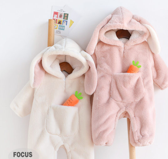 Baba gyapjú kabát zsebbel és kapucnival, fülekkel