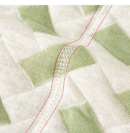 Zēniem un meitenēm piepogājams ziemas kombinezons