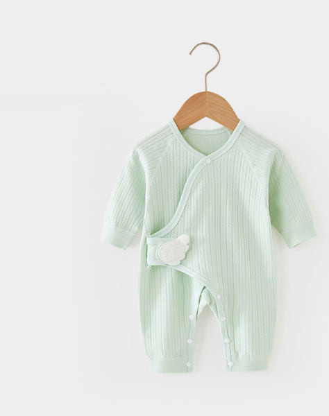 Baba téli overál gombokkal