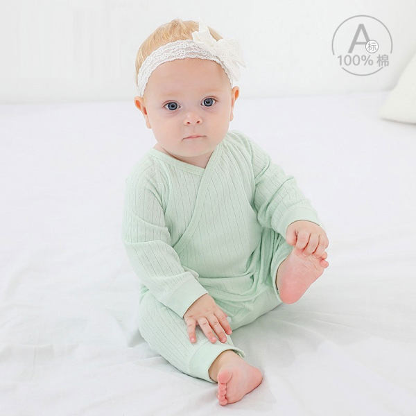 Baba téli overál gombokkal