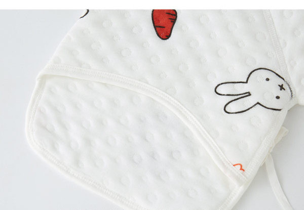 Χειμερινή βρεφική ζακέτα με κουμπιά και στάμπα