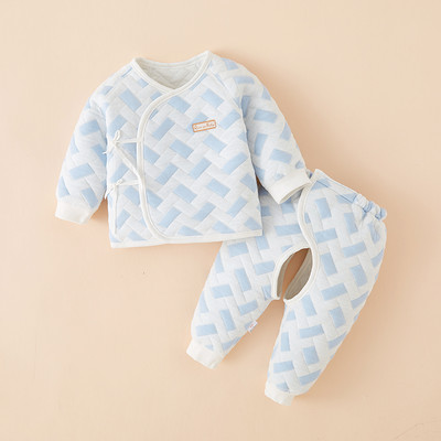 Téli baba kétrészes szett gombokkal