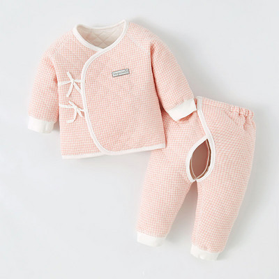 Téli baba kétrészes szett gombokkal