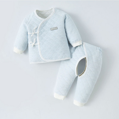 Téli baba kétrészes szett gombokkal