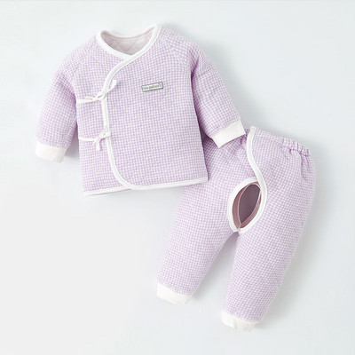 Téli baba kétrészes szett gombokkal