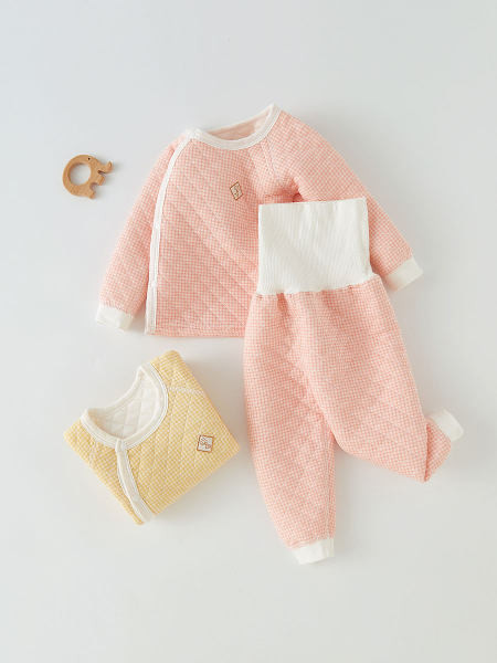 Stepēts bērnu divdaļīgs komplekts ar pogām un augstu vidukli