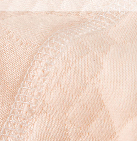 Négy színben nyomott babakészlet