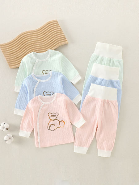 Βρεφικό σετ με στάμπα σε πολλά χρώματα