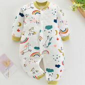 Mazuļa kombinezons ar krāsainu apdruku