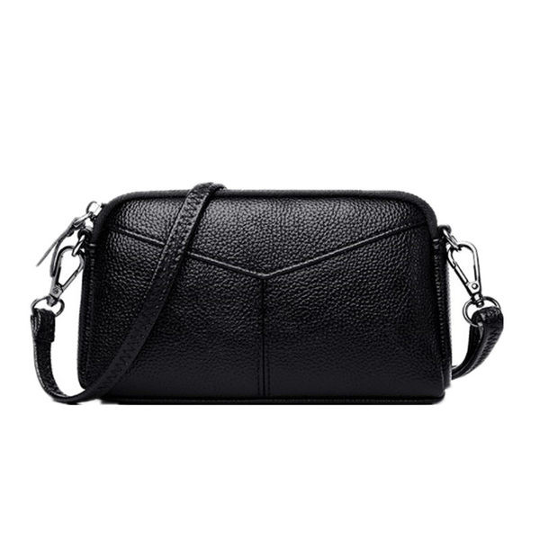 Női bőr táska hosszú füllel