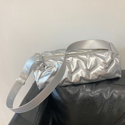 Sieviešu soma ar rāvējslēdzēju un plecu rokturi, ikdienas modelis