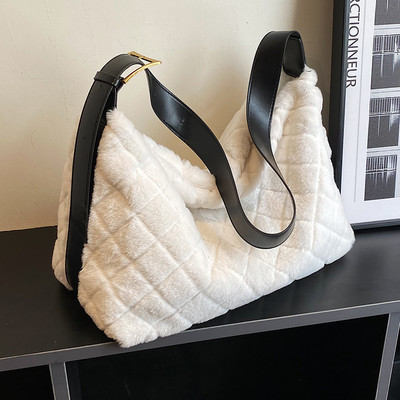 Sieviešu ziemas plīša soma