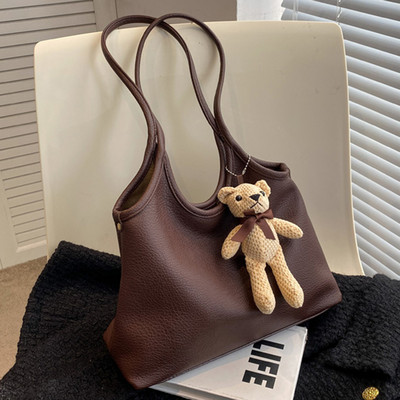 Moderna eko ādas rokassomiņa ar 3D elementu