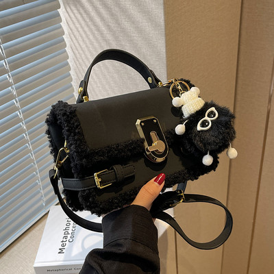 Rokassomu ar plecu rokturi ikdienas modelis