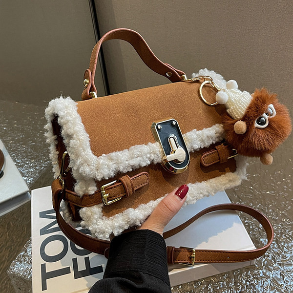 Rokassomu ar plecu rokturi ikdienas modelis