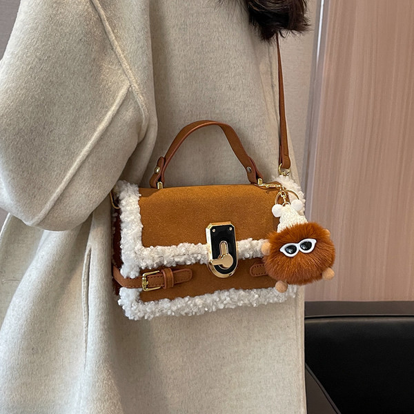 Rokassomu ar plecu rokturi ikdienas modelis