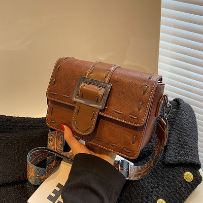 Stilīga eko ādas soma ar metāla sprādzi sievietēm