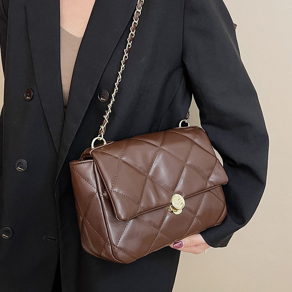 Sieviešu stepēta ādas plecu soma