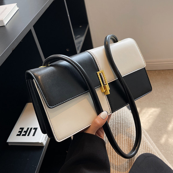 Jauna modeļa maza sieviešu ādas soma ar plecu rokturi