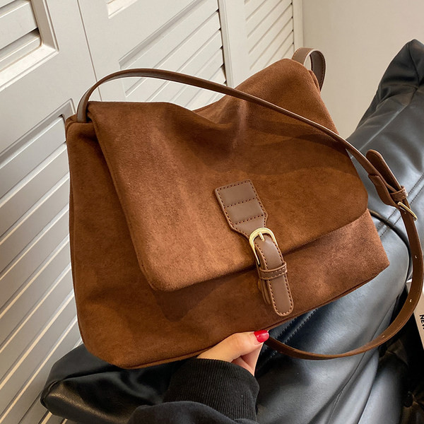 Eco velúr kézitáska mágneses csattal