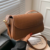 Női alkalmi táska nagy fogantyúval