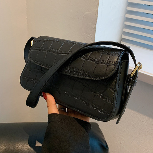 Női alkalmi táska nagy fogantyúval