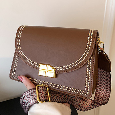 Ikdienas rokassomiņa ar metāla aizdari