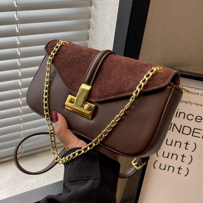 Modern eko bőrből készült kézitáska fém lánccal