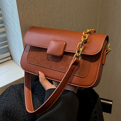 Clutch torbica u četiri boje