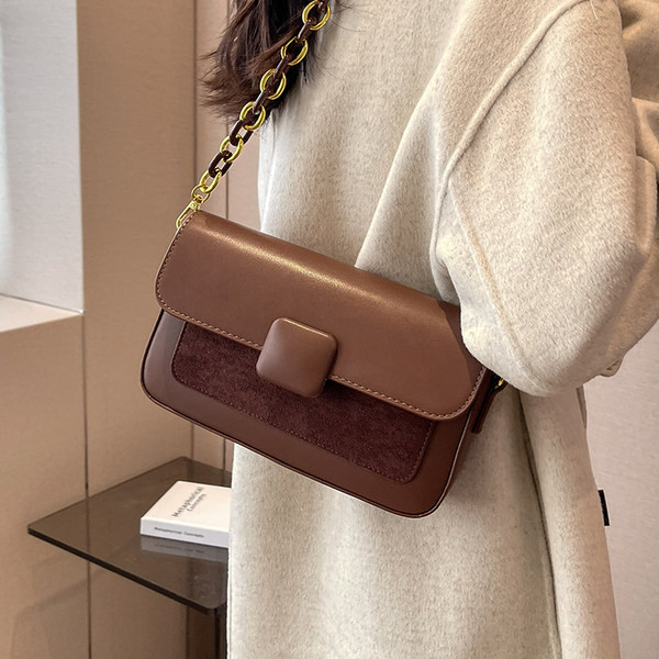 Clutch torbica u četiri boje