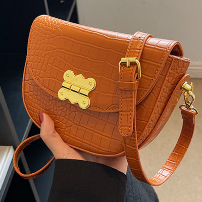 Női bőrtáska négy színben