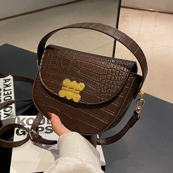 Női bőrtáska négy színben